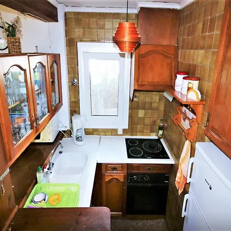 Coastal Comfort With Pool, Cleaning Included Dénia