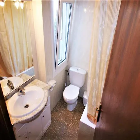Coastal Comfort With Pool, Cleaning Included