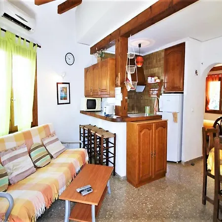 Coastal Comfort With Pool, Cleaning Included
